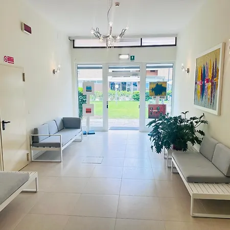 Otel Laura 2*